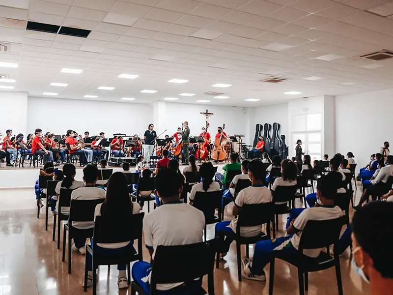 Concierto Orquesta Sinfónica en la policía